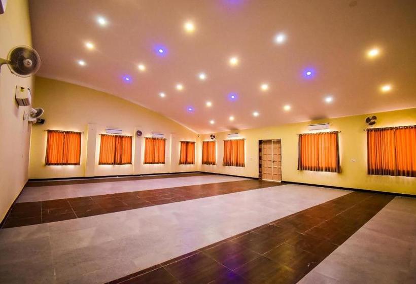 Hotel Collection O 38804 Eight Steps Resort