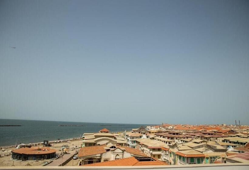 هتل El Mena Beach