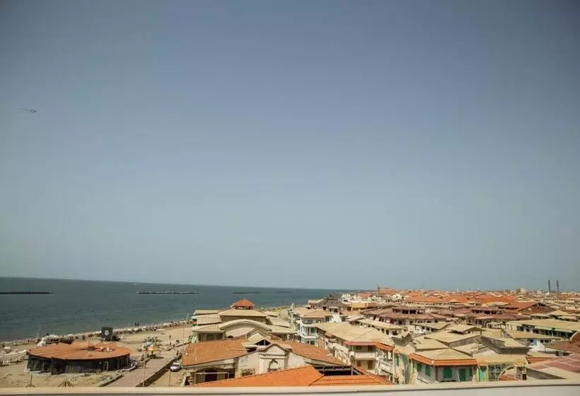 هتل El Mena Beach