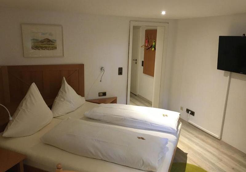 בית מלון כפרי Gasthof Zum Lam