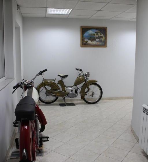 בית מלון כפרי International