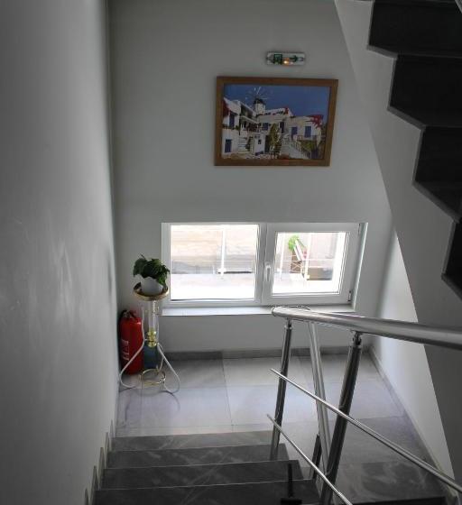 בית מלון כפרי International