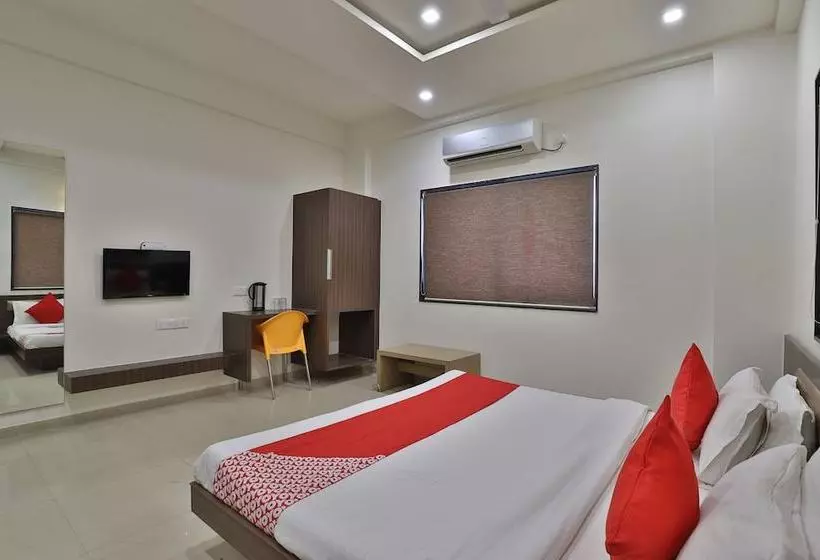 ホテル Oyo 41737  Atithi