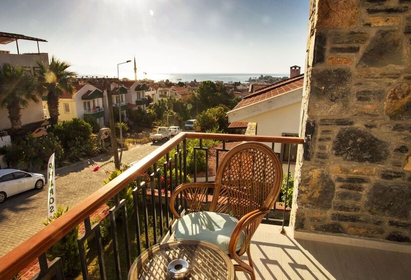 בית מלון כפרי Pharos Boutique