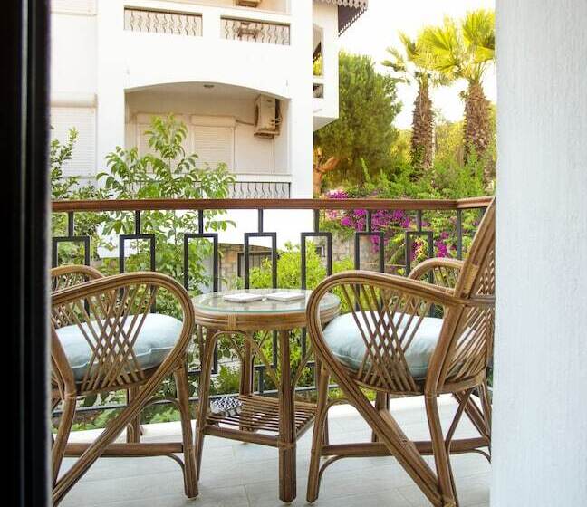 בית מלון כפרי Pharos Boutique