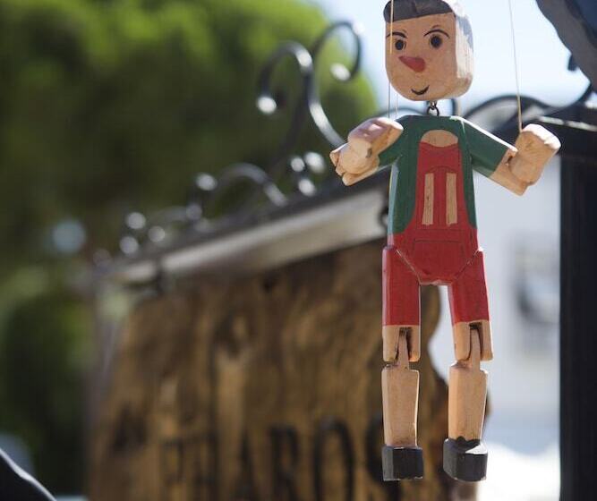 בית מלון כפרי Pharos Boutique