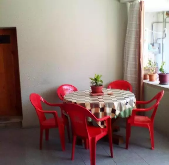 پانسیون Kapana