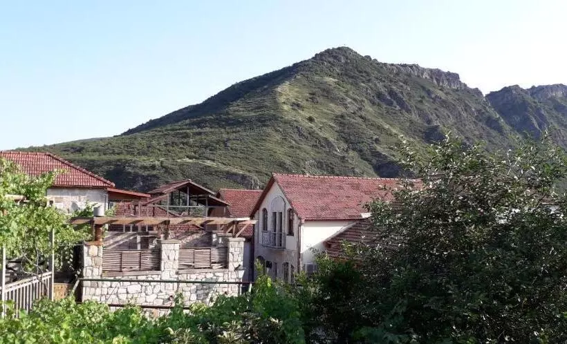 پانسیون Kapana