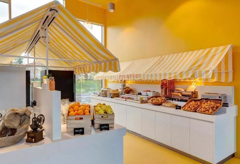 Meininger Hotel Paris Porte De Vincennes