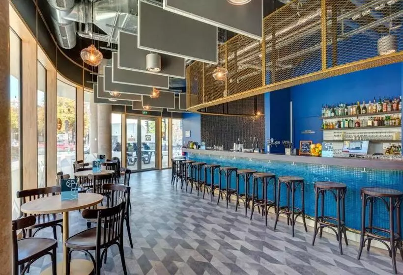 Meininger Hotel Paris Porte De Vincennes