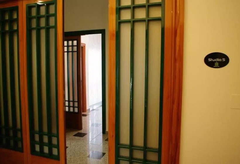 Business Home Piazza Cesare Battisti B&b Residence