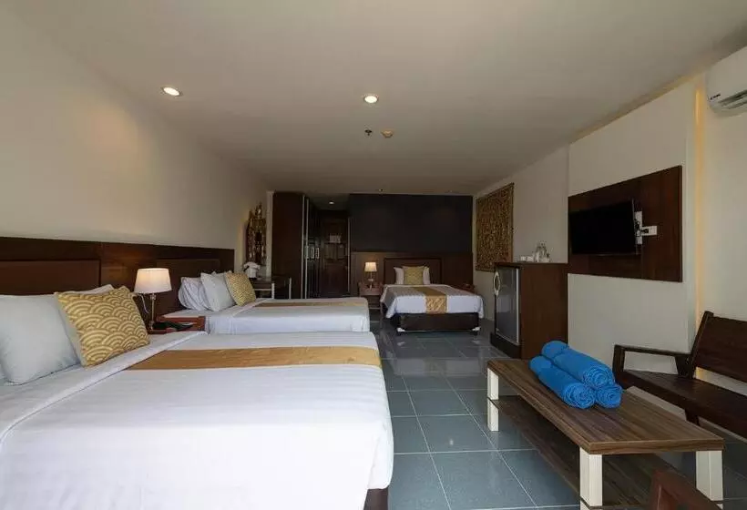 Hotelli Blue Beach Grand Resort And Spa