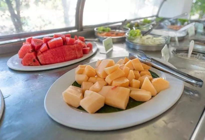 Hotelli Blue Beach Grand Resort And Spa