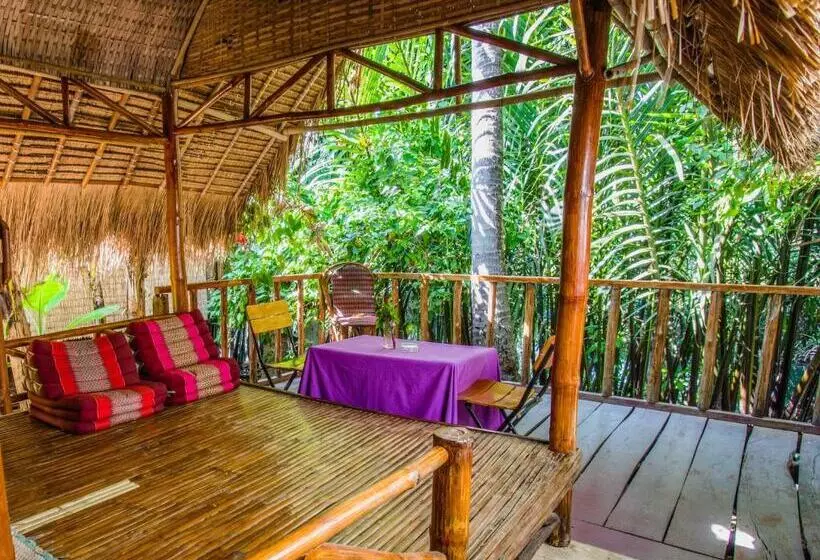 پانسیون Nary Garden