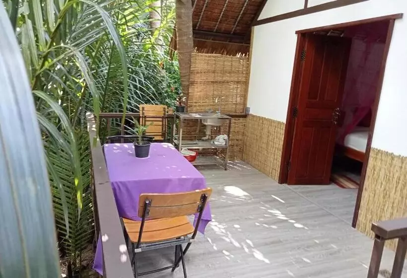 پانسیون Nary Garden