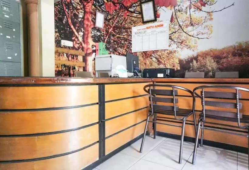 Majatalo Reddoorz Near Alun Alun Batu