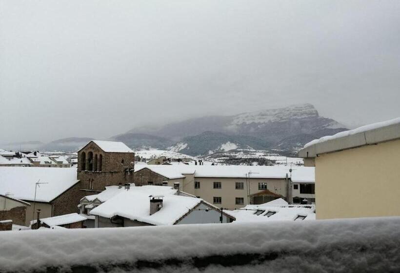 ホテル Alda Jolio Jaca