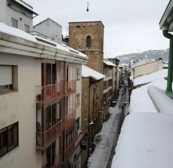 ホテル Alda Jolio Jaca