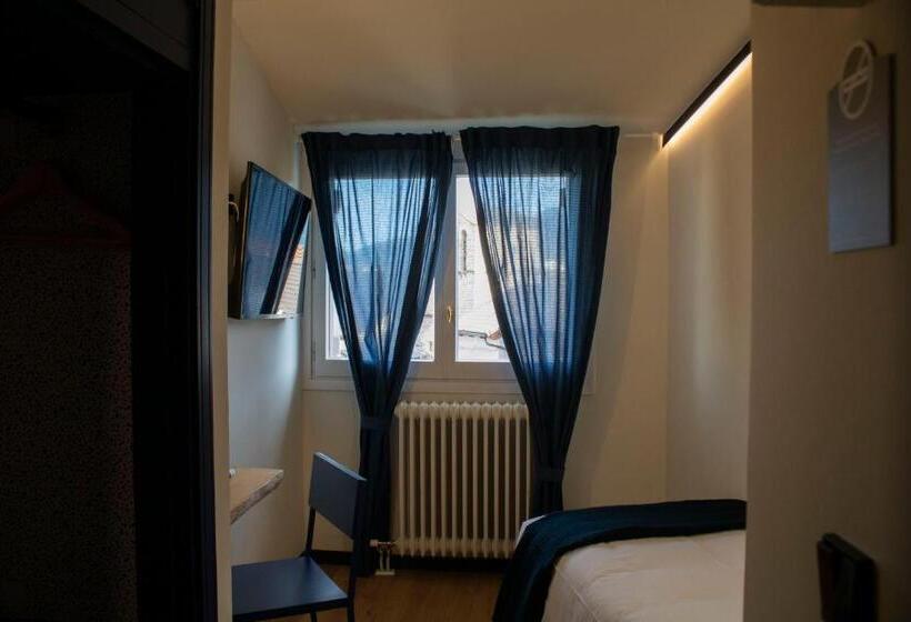 ホテル Alda Jolio Jaca