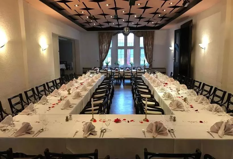 ホテル & Restaurant Schenk Von Landsberg