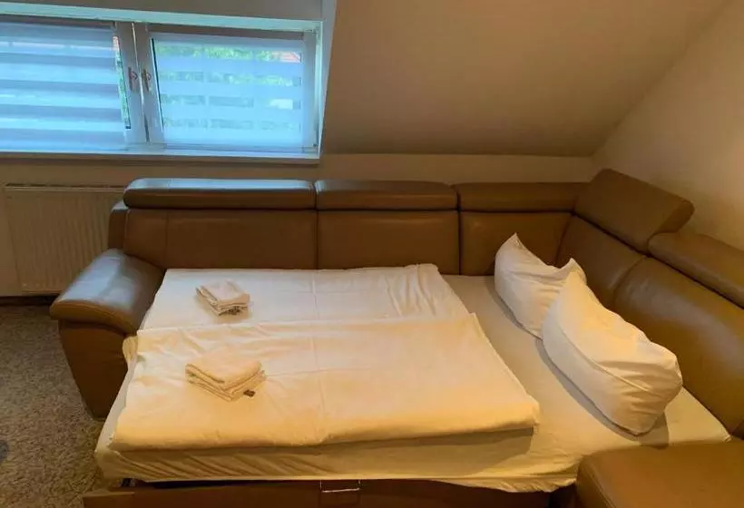 ホテル & Restaurant Schenk Von Landsberg