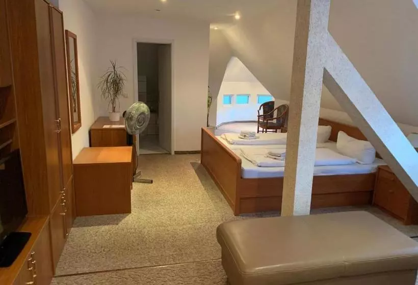 ホテル & Restaurant Schenk Von Landsberg