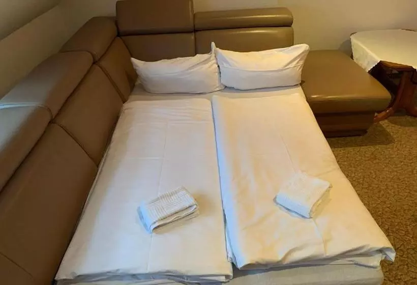 ホテル & Restaurant Schenk Von Landsberg