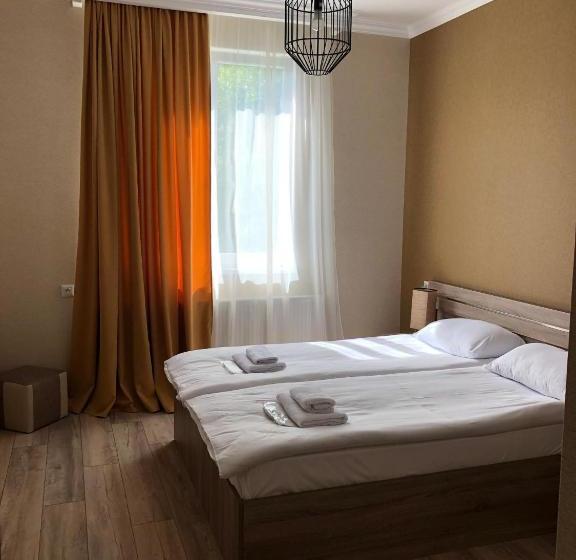 پانسیون Baqari Inn