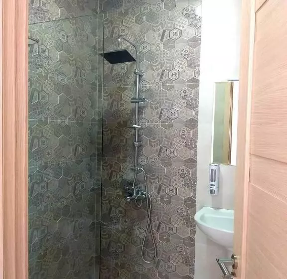 پانسیون Baqari Inn
