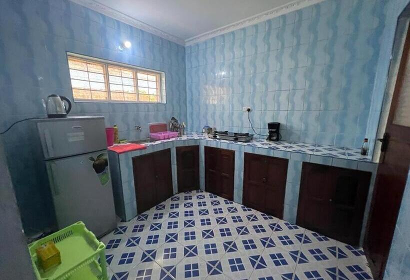 بنسيون Hakuna Matata Guest House