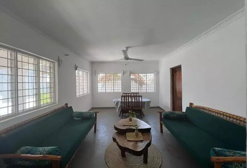 ペンション Hakuna Matata Guest House