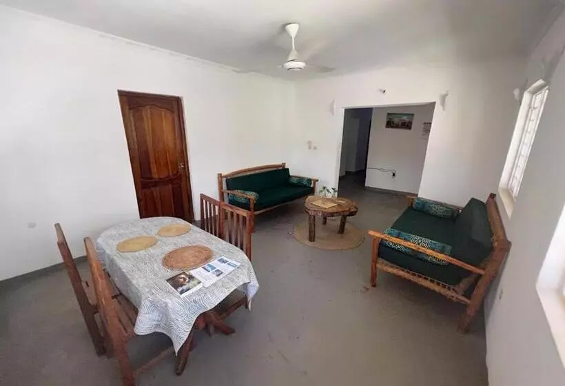 ペンション Hakuna Matata Guest House