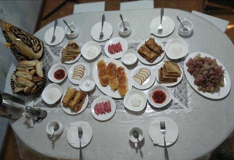 پانسیون Minorai Xurd