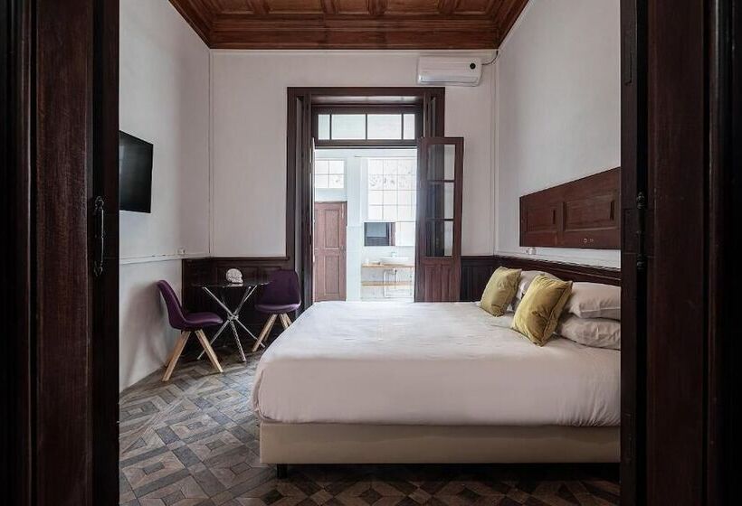 پانسیون Urban Suites