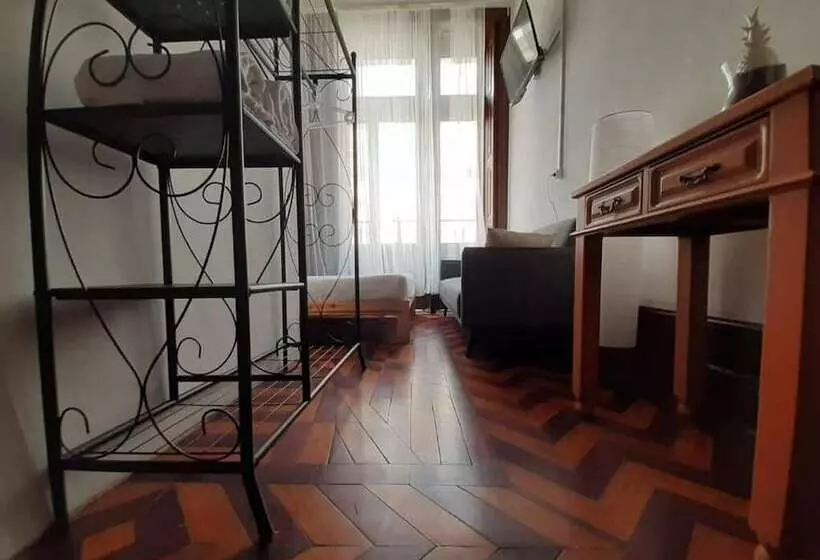 پانسیون Urban Suites