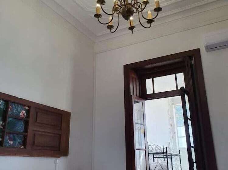 پانسیون Urban Suites