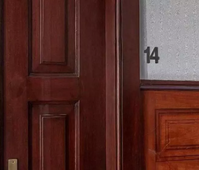 پانسیون Urban Suites