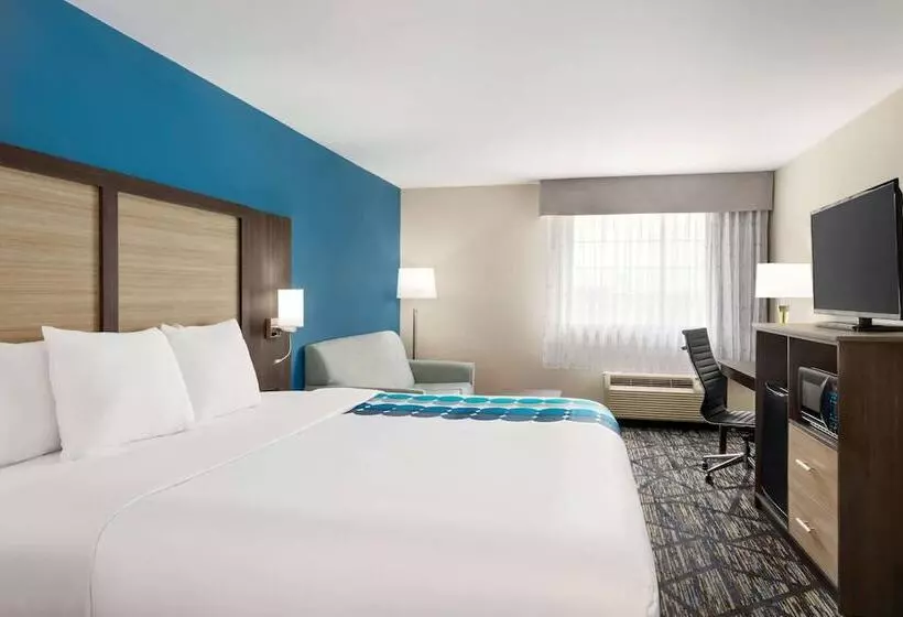 ホテル Baymont By Wyndham Blackwell I35