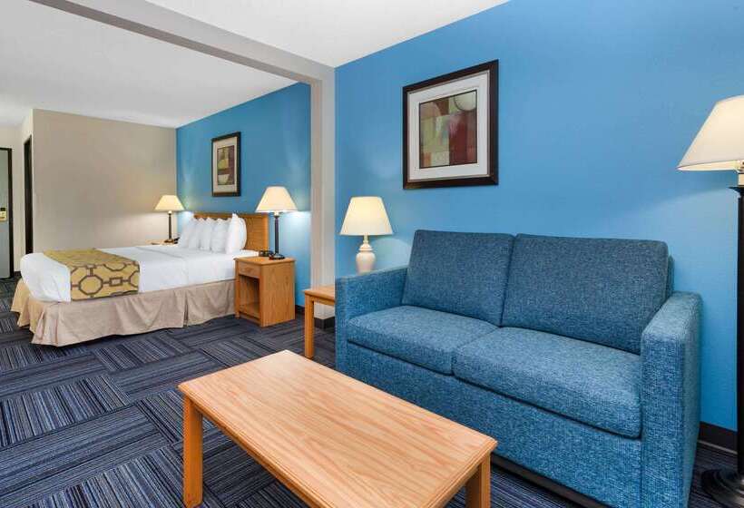 فندق Baymont By Wyndham Marinette