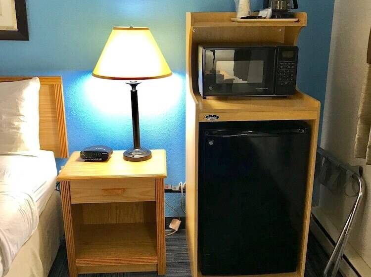 فندق Baymont By Wyndham Marinette