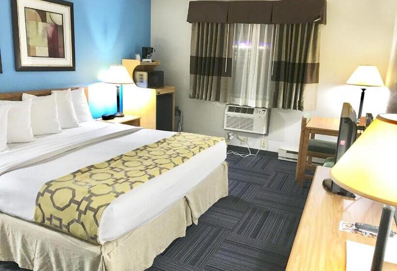 فندق Baymont By Wyndham Marinette