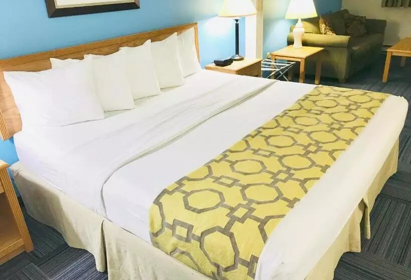 호텔 Baymont By Wyndham Marinette