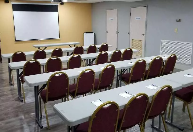 ホテル Best Western Shallotte / Ocean Isle Beach