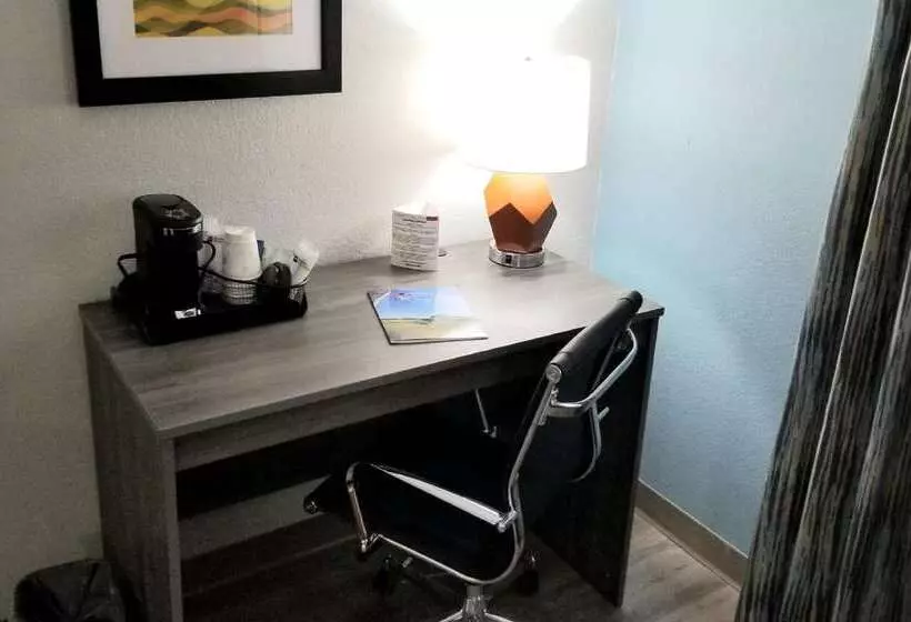 ホテル Best Western Shallotte / Ocean Isle Beach