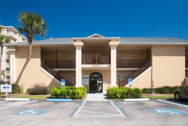 호텔 Coastal Waters