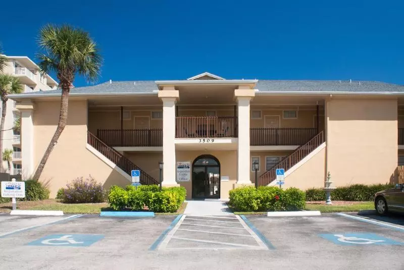 호텔 Coastal Waters