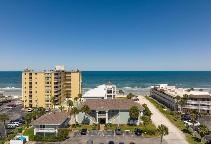 호텔 Coastal Waters