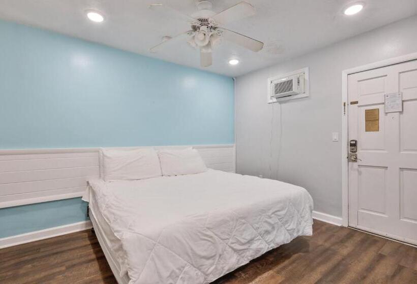 호텔 Coastal Waters