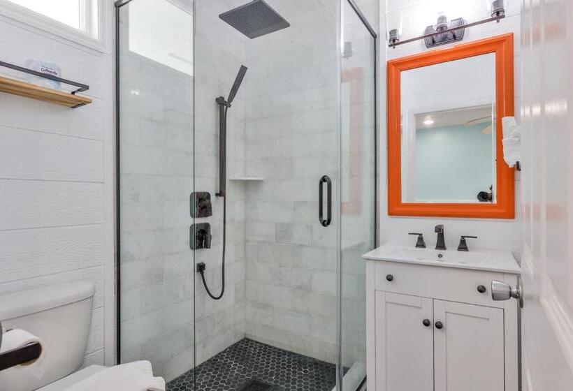 호텔 Coastal Waters