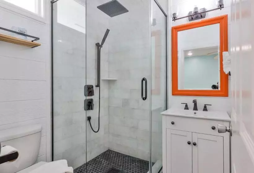 호텔 Coastal Waters